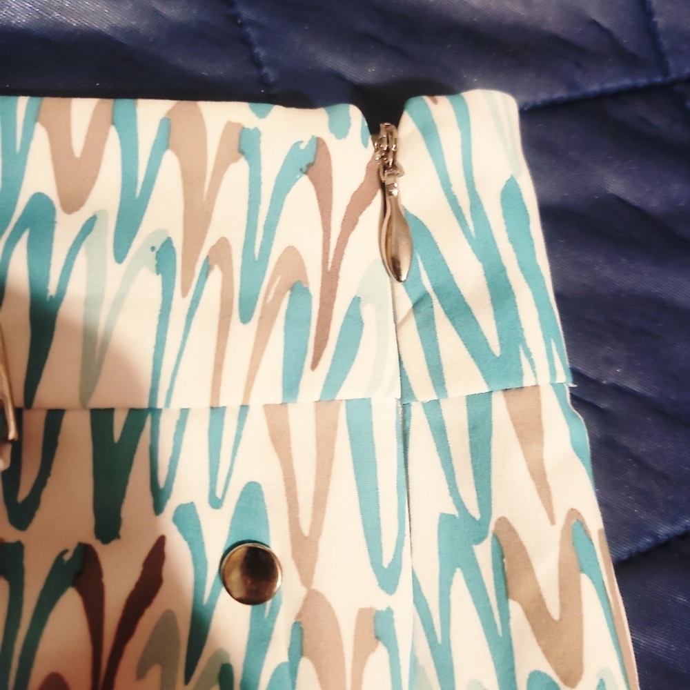 Cutter & Buck CB DryTec Geometric Print Golf Skort. Ladies Size 14 - Picture 7 of 8
